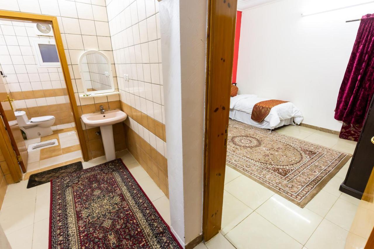 العييري للوحدات السكنية المفروشة الباحة 2 Al Bahah Bagian luar foto